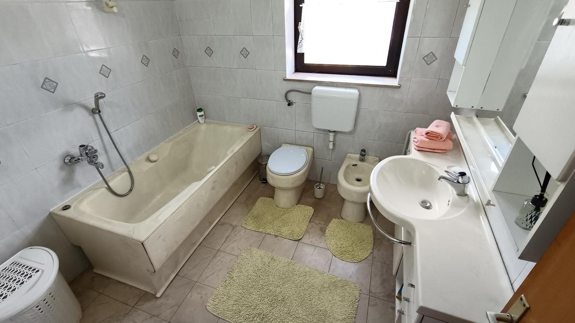 Guesthouse Trikic Drvar Esterno foto
